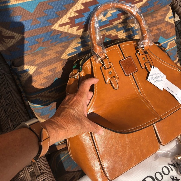 SALE Dooney and Bourke Kingston Natural - NWT - Picture 4 of 16